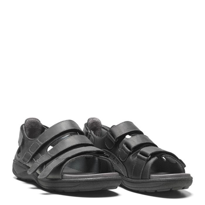 New Feet Sandal med hälkappa & tre kardborreband, svart
